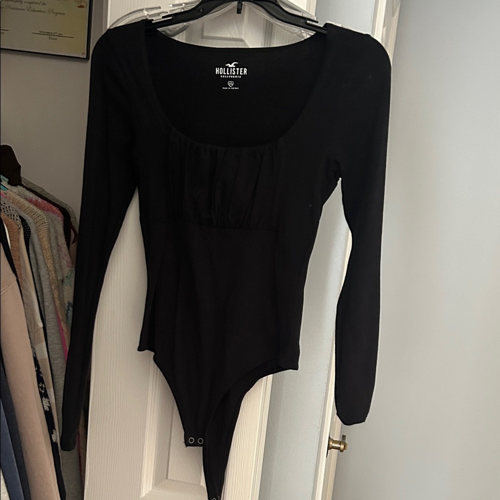 Hollister Black Long-Sleeve Scoop-Neck Bodysuit with Front Panel